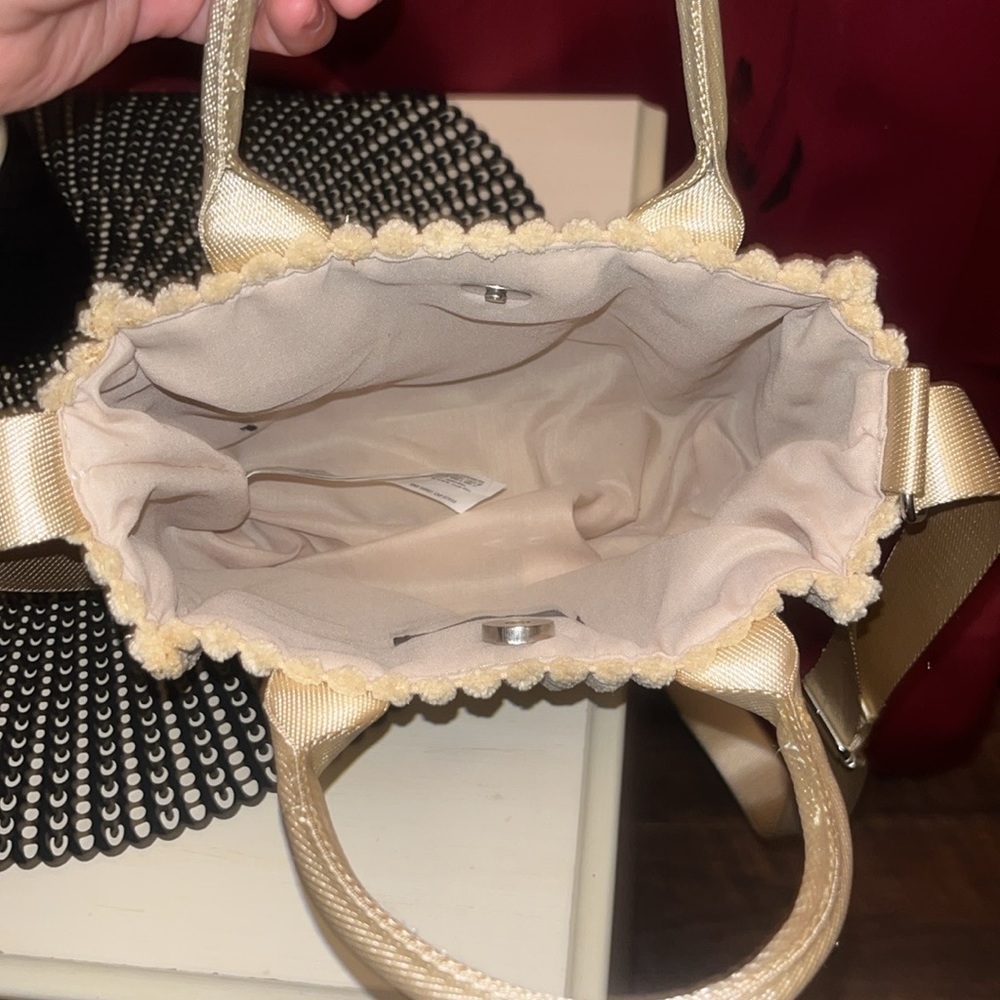 Purse - Picture 3 of 4